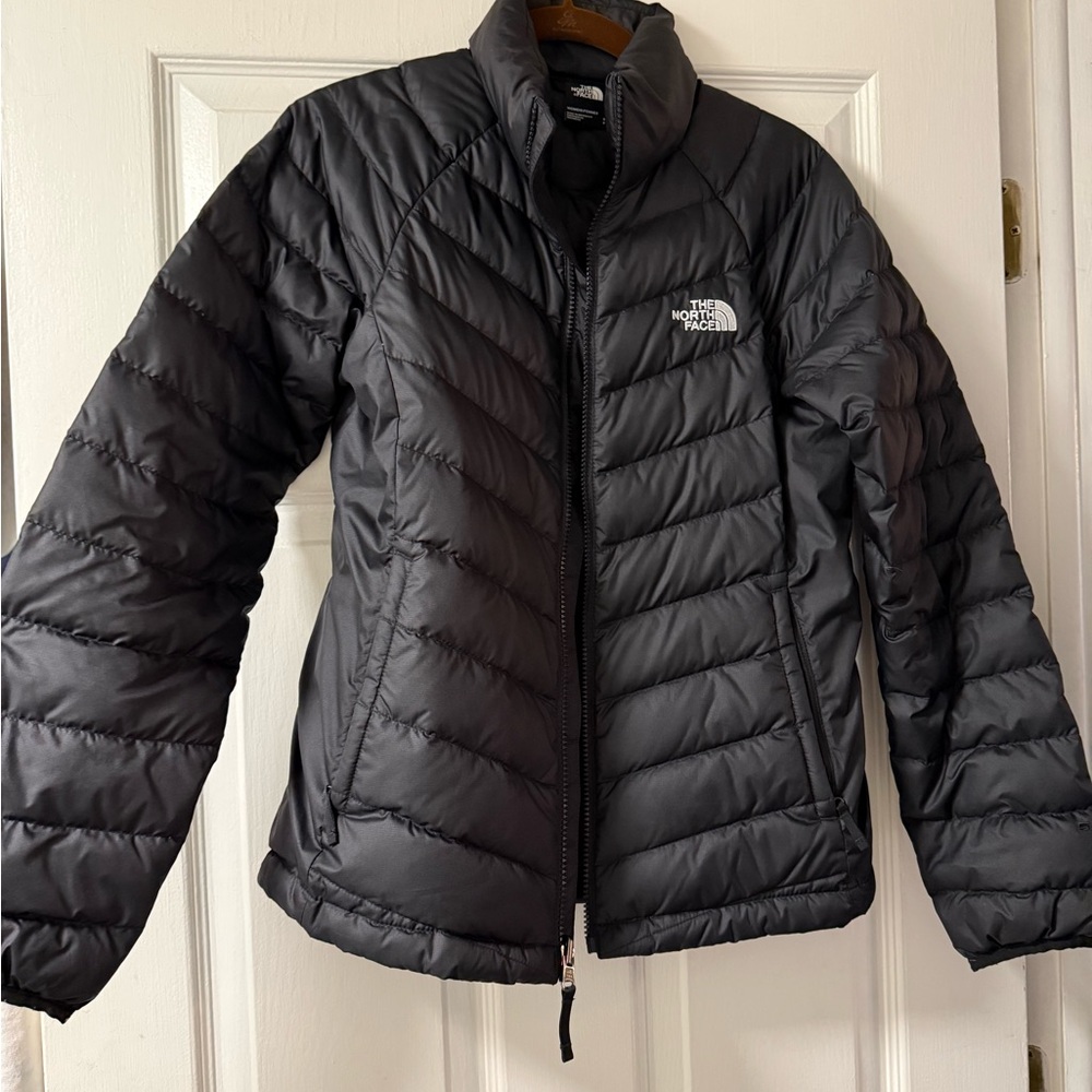 NWOT The North Face Puffer Jacket | Size S